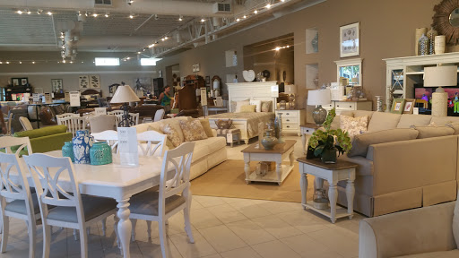 Furniture Store «City Furniture Cutler Bay», reviews and photos, 18750 S Dixie Hwy, Cutler Bay, FL 33157, USA