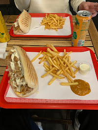 Plats et boissons du Restaurant turc hamburger YUMMY kebab à Bordeaux - n°1