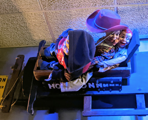 Restaurant «Balloons Restaurant & Night Club», reviews and photos, 20 Monroe St, Ellicottville, NY 14731, USA