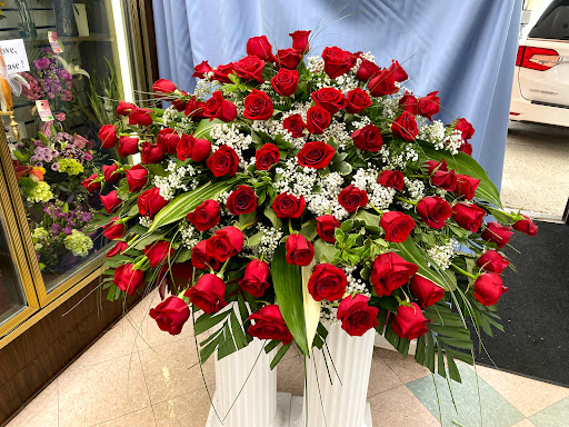 Florist «Morton Grove Florist», reviews and photos, 5741 Dempster St, Morton Grove, IL 60053, USA