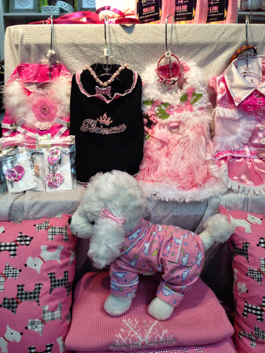 Pet Supply Store «Dog Style Canine Supply Company», reviews and photos, 2002 Judson Rd Suite 102, Longview, TX 75605, USA