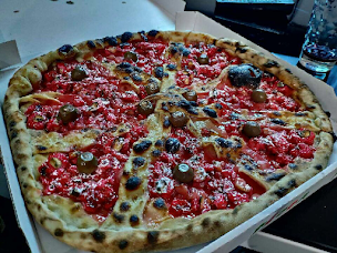 Photo n°2 de La pizza du plateau Chez Peppino à Givors ()
