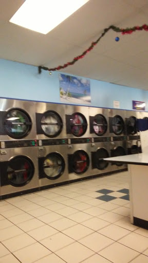 Laundromat «Speed Wash Laundry», reviews and photos, 9340 Magnolia Ave, Riverside, CA 92503, USA