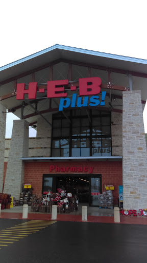 Grocery Store «H-E-B plus!», reviews and photos, 2965 I-35, New Braunfels, TX 78130, USA