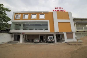 OYO 41969 Sahyog Hotel image