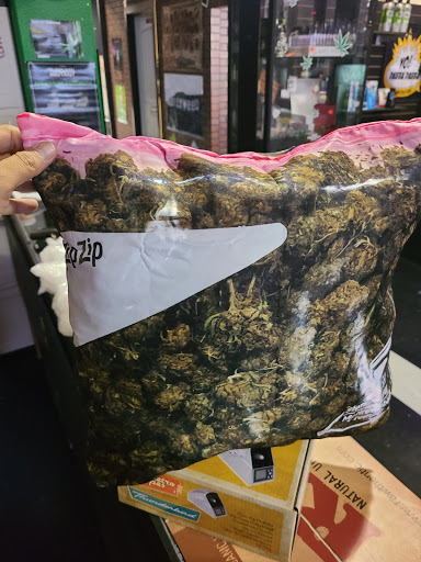 Tobacco Shop «Good Times Tobacco», reviews and photos, 121 E Nolana Ave, McAllen, TX 78504, USA