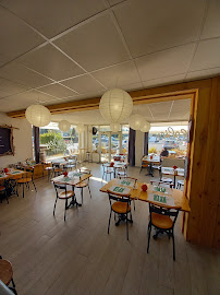 Atmosphère du Restaurant Brasserie Chez Sem à Montélier - n°2