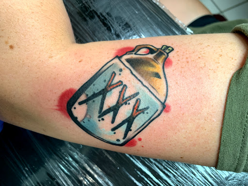 Tattoo Shop «Mine Shaft Tattoo & Piercing», reviews and photos, 8160 S Main St, Helen, GA 30545, USA