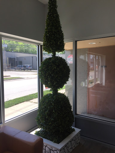 Auto Body Shop «Prestige Auto Collision», reviews and photos, 3122 Roanoke Rd, Kansas City, MO 64111, USA