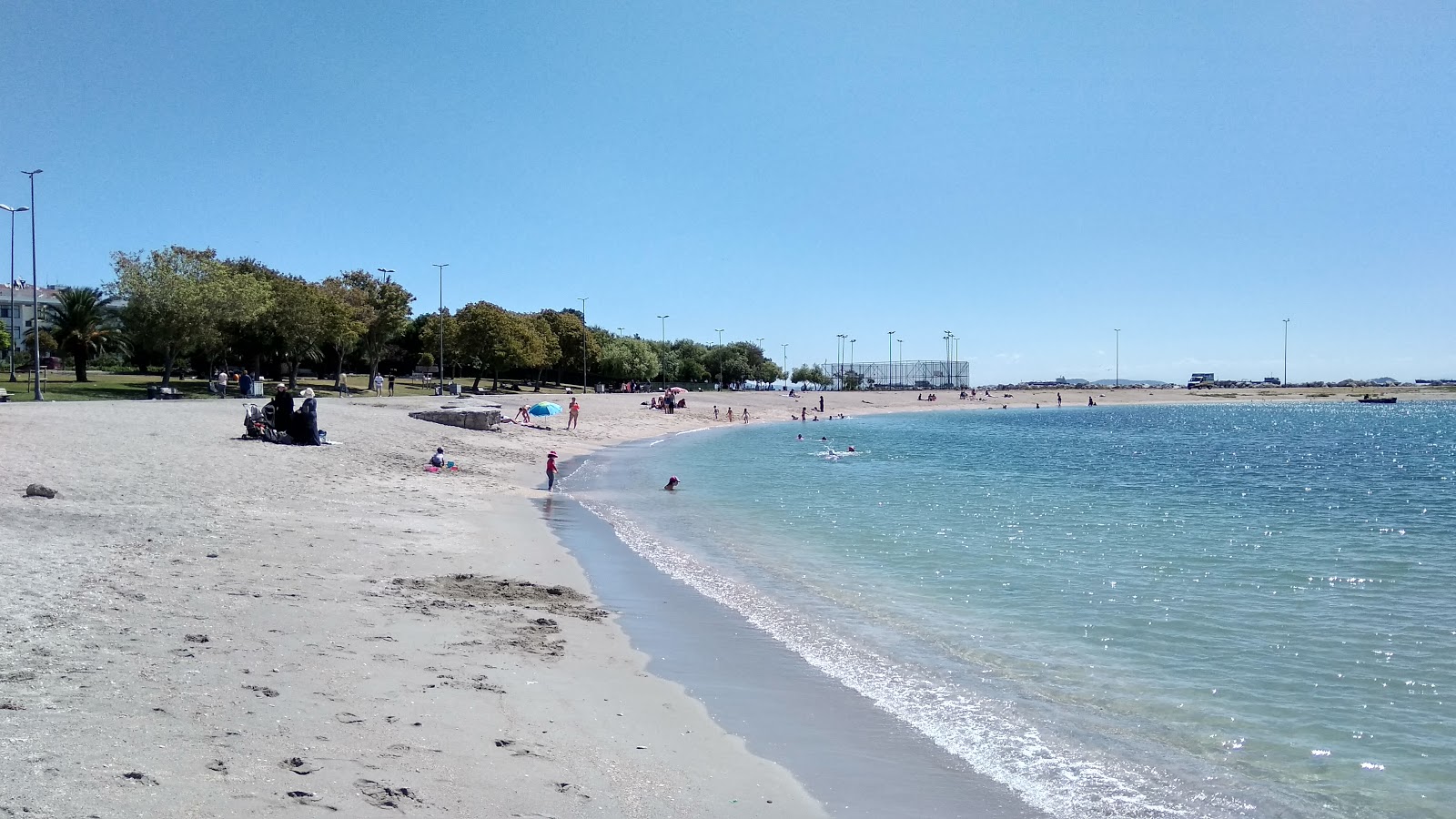 Φωτογραφία του Bakirkoy beach II με επίπεδο καθαριότητας εν μέρει καθαρό