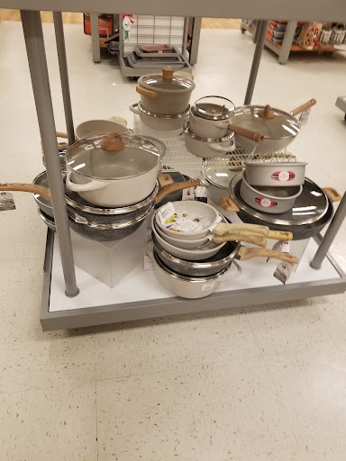 Department Store «T.J. Maxx», reviews and photos, 154 Rt. 9 - Rd 3, Englishtown, NJ 07726, USA