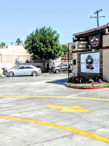 Opal Car Wash en Jurupa Valley