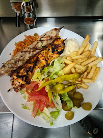 Plats et boissons du Restaurant Grillade beyrouth à Toulon - n°5