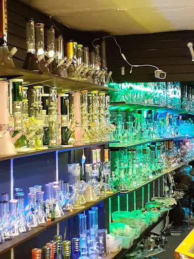 Tobacco Shop «Starbuzz Smoke Shop», reviews and photos, 668 Soscol Ave, Napa, CA 94559, USA