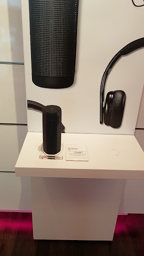 Cell Phone Store «T-Mobile», reviews and photos, 16314 Bothell Everett Hwy #102, Mill Creek, WA 98012, USA