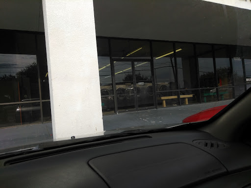 Laundry «EZ Wash Laundry», reviews and photos, 915 W Parker Rd, Plano, TX 75023, USA