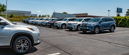 Toyota Dealer «Toyota of Grand Rapids», reviews and photos, 2555 28th St SE, Grand Rapids, MI 49512, USA