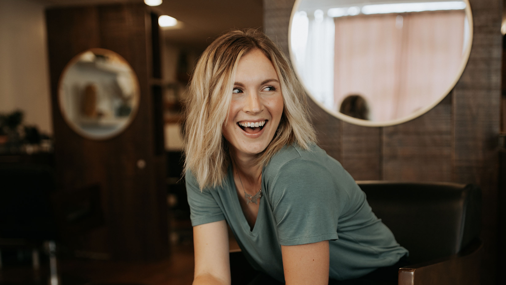 Meg Nourish Salon 45377