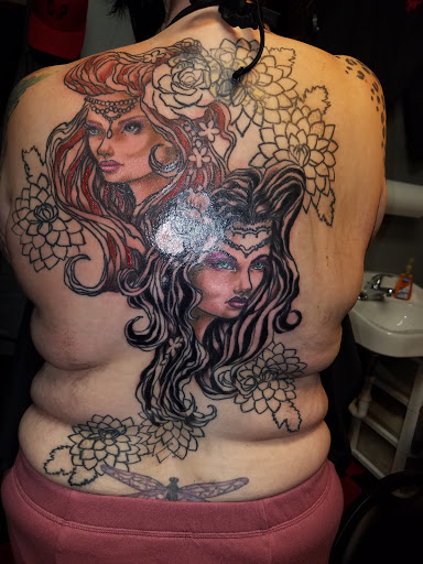 Tattoo Shop «Queen of Hearts Tattoos», reviews and photos, 7874 University Ave NE, Minneapolis, MN 55432, USA