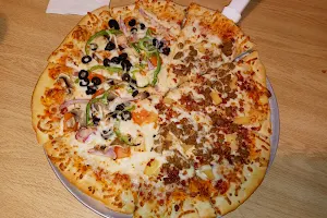Zacks Pizza and wings image