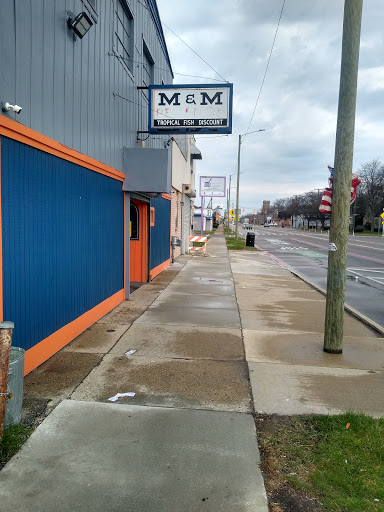 Pet Supply Store «M & M Pet Supplies Inc», reviews and photos, 15625 E Warren Ave, Detroit, MI 48224, USA