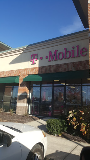 Cell Phone Store «T-Mobile», reviews and photos, 17237 Mercantile Blvd, Noblesville, IN 46060, USA