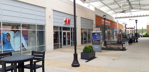Outlet Mall «Tanger Outlet Southaven», reviews and photos, 5205 Airways Blvd, Southaven, MS 38671, USA
