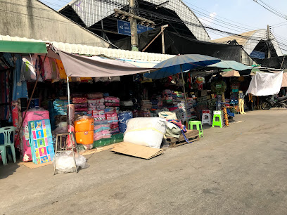 ตลาดโรงเกลือ Rong Kluea Market