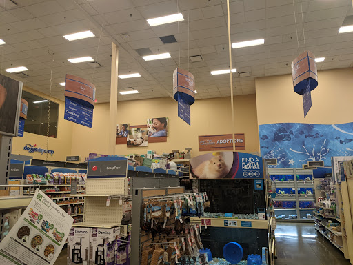 Pet Supply Store «PetSmart», reviews and photos, 12741 Towne Center Dr, Cerritos, CA 90703, USA