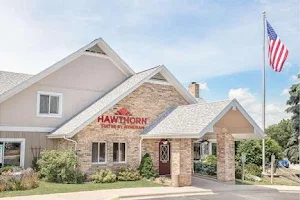 Hawthorn Suites by Wyndham Green Bay image