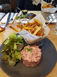 Steak tartare du Restaurant de hamburgers Les Brocanteurs à Rennes - n°19