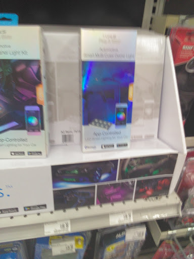 Auto Parts Store «AutoZone», reviews and photos, 16500 Sherman Way, Van Nuys, CA 91406, USA