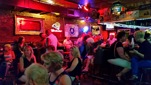 Bar «Tuners Bar & Grill», reviews and photos, 130 S Main St, St Charles, MO 63301, USA