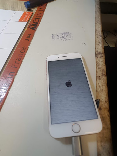 Electronics Repair Shop «RockIT Repairs - Cell Phones, Tablets and Laptops», reviews and photos, 1319 Lafayette Blvd #300, Fredericksburg, VA 22401, USA