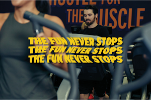 Crunch Fitness - Riverview image