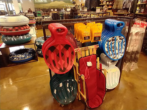 Clothing Store «L.L. Bean», reviews and photos, 75 Evergreen Way, South Windsor, CT 06074, USA