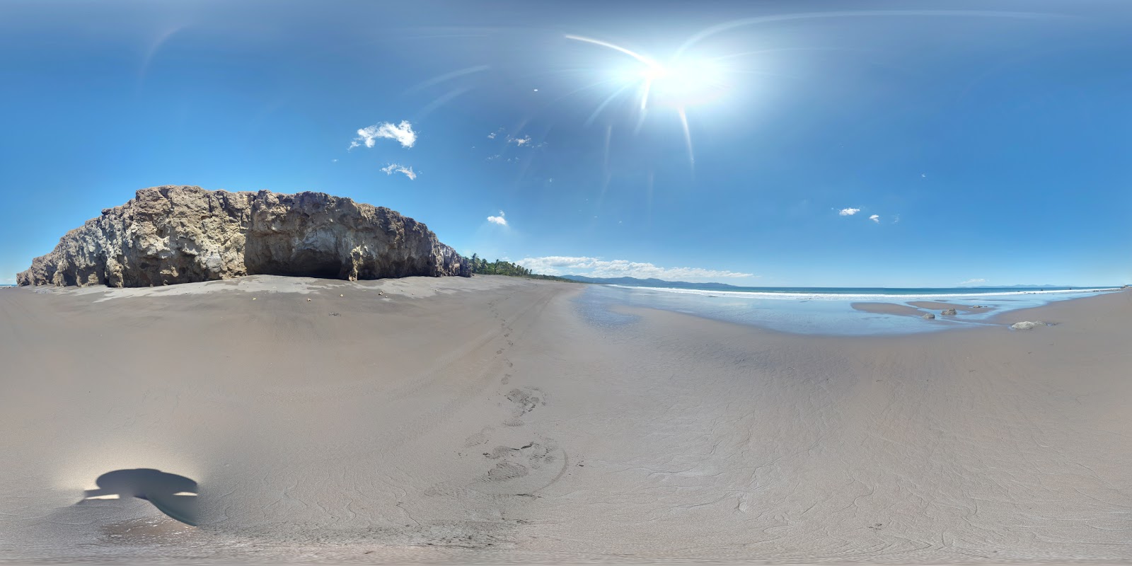 Foto de Playa Guacalillo - lugar popular entre os apreciadores de relaxamento