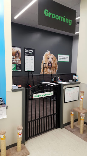 Pet Supply Store «Pet Supplies Plus», reviews and photos, 3820 Milan Rd, Sandusky, OH 44870, USA