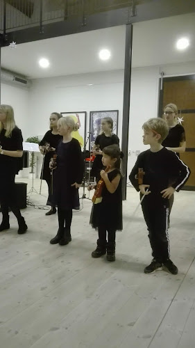 Anmeldelser af Morsø Suzuki Musikskole i Nykøbing Mors - Børnebutik