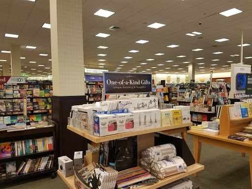 Barnes & Noble