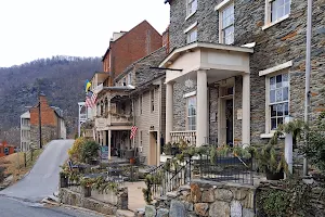 The Town's Inn image