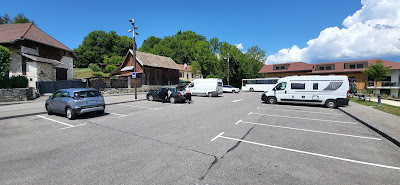 Parking (free) à Lovagny