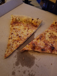 Photo n°16 de Domino's Rennes - Centre à Rennes ()