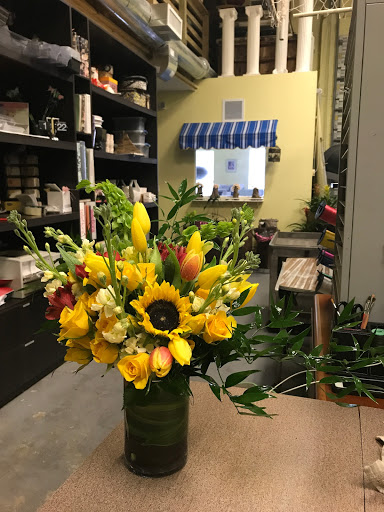 Florist «Flowers By Pouparina», reviews and photos, 1868 W Flagler St, Miami, FL 33135, USA