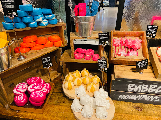 Cosmetics Store «LUSH», reviews and photos, 575 Bellevue Way NE #128, Bellevue, WA 98004, USA