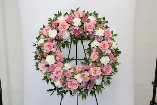 Florist «OK Floral of Forest Grove», reviews and photos, 2015 Pacific Ave, Forest Grove, OR 97116, USA