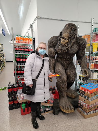 Liquor Store «Pearl Street Beverage», reviews and photos, 240 Pearl St, Burlington, VT 05401, USA