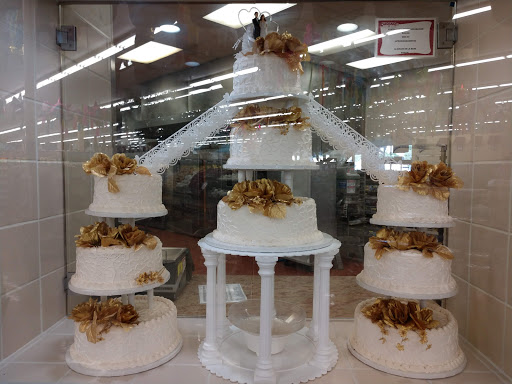 Shopping Mall «La Sierra Plaza Shopping Center», reviews and photos, La Sierra Ave, Riverside, CA 92505, USA