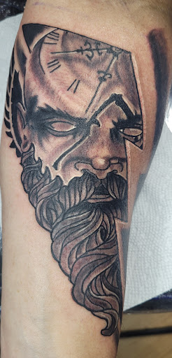 Explore gap filler tattoo filler ideas for a woman, creative tattoo ideas in Meridian, available at SK-Tattoo1