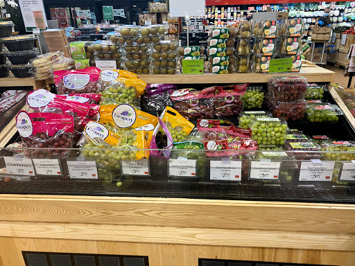 Grocery Store «Whole Foods Market», reviews and photos, 340 N Main St, West Hartford, CT 06117, USA